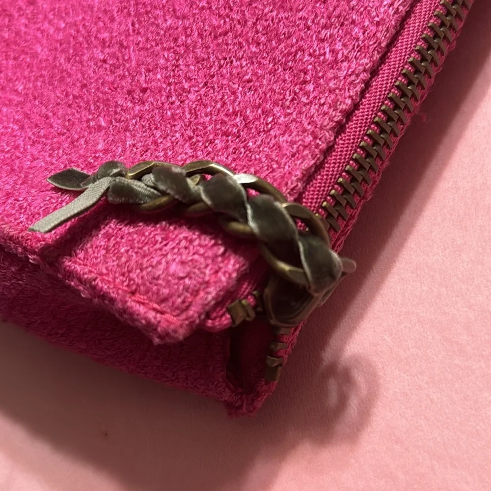 VINTAGE MAGENTA HOT PINK GOLDIE LIMITED EDITION MAKEUP‎ BAG CLUTCH